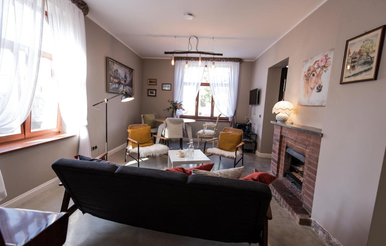 Hotel Emily à Riga Extérieur photo