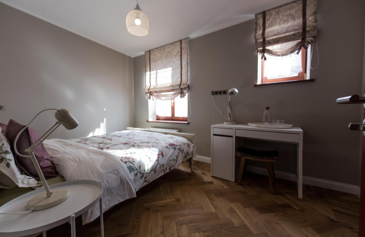 Hotel Emily à Riga Extérieur photo
